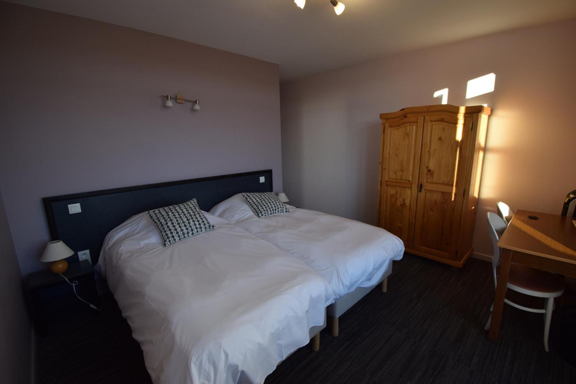 Hotel Les Chenets Saint-Julien-en-Champsaur Екстериор снимка
