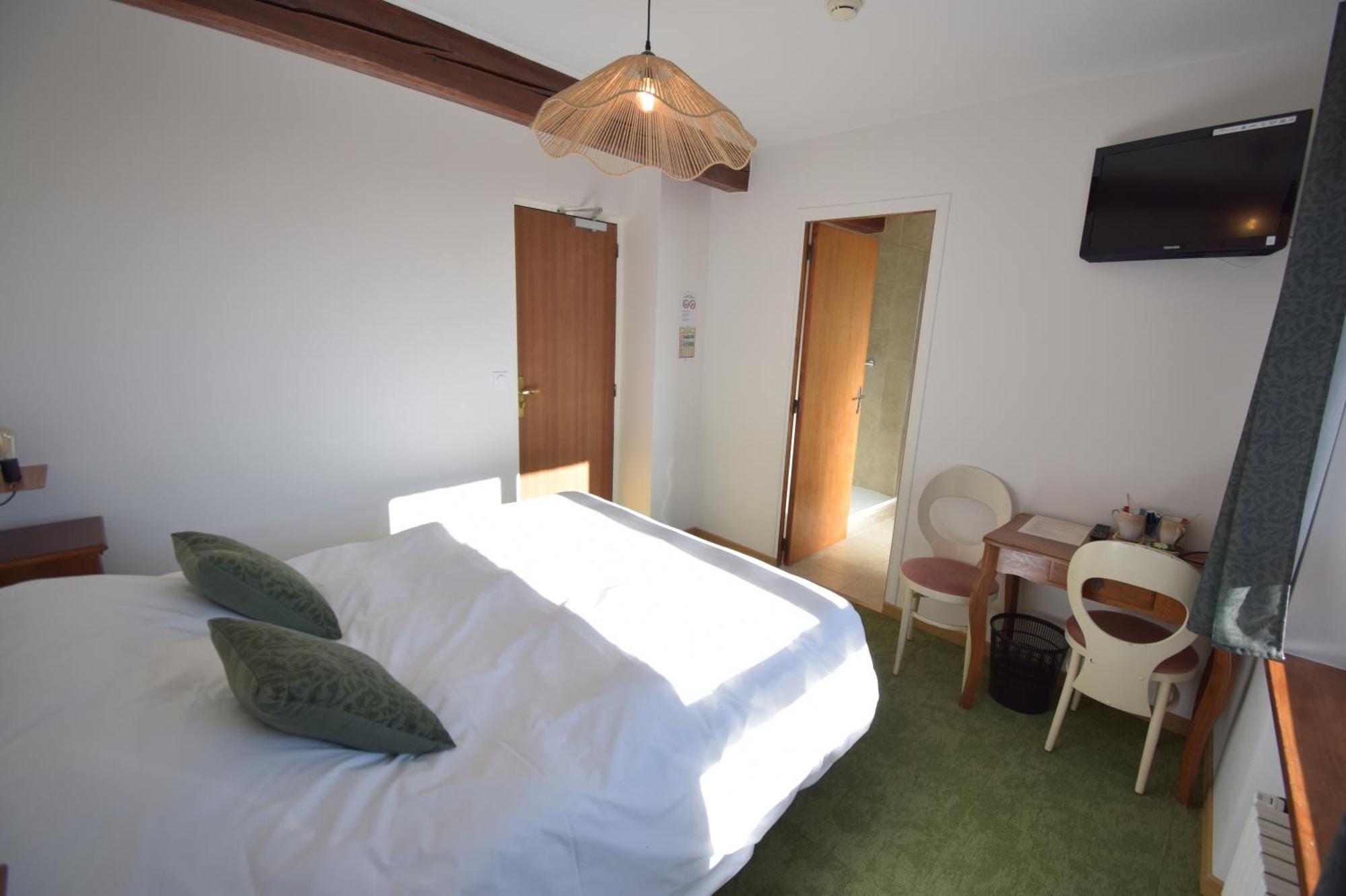 Hotel Les Chenets Saint-Julien-en-Champsaur Екстериор снимка