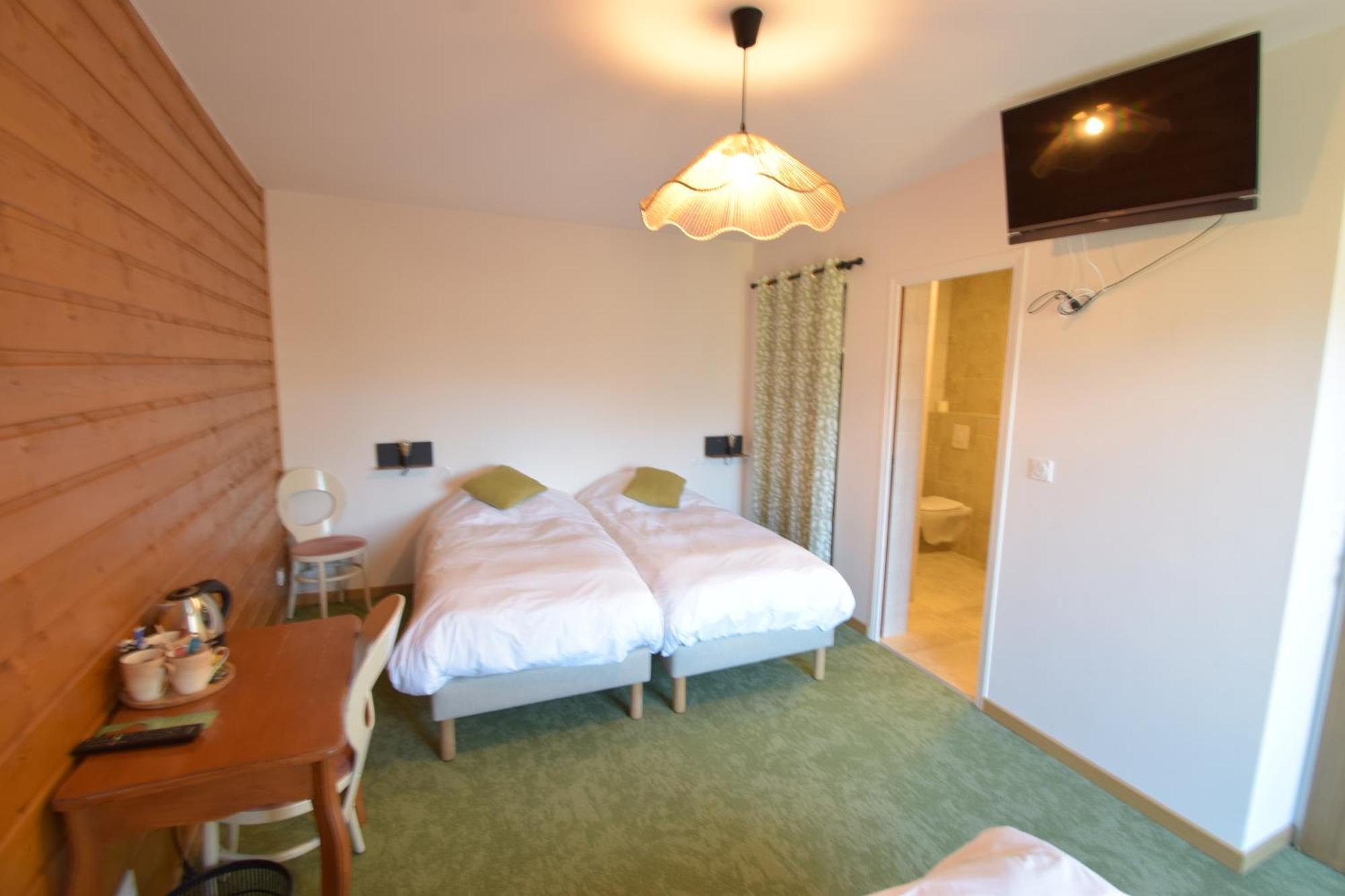 Hotel Les Chenets Saint-Julien-en-Champsaur Екстериор снимка