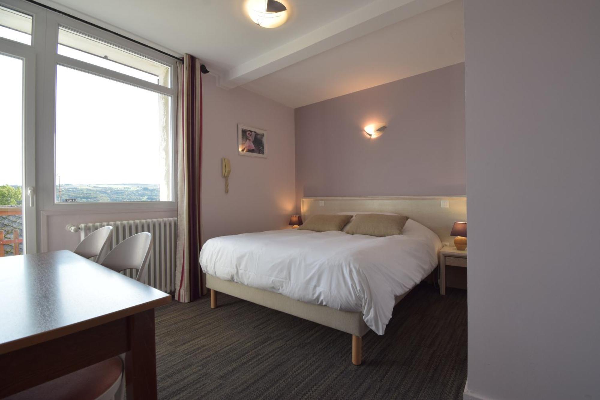 Hotel Les Chenets Saint-Julien-en-Champsaur Екстериор снимка