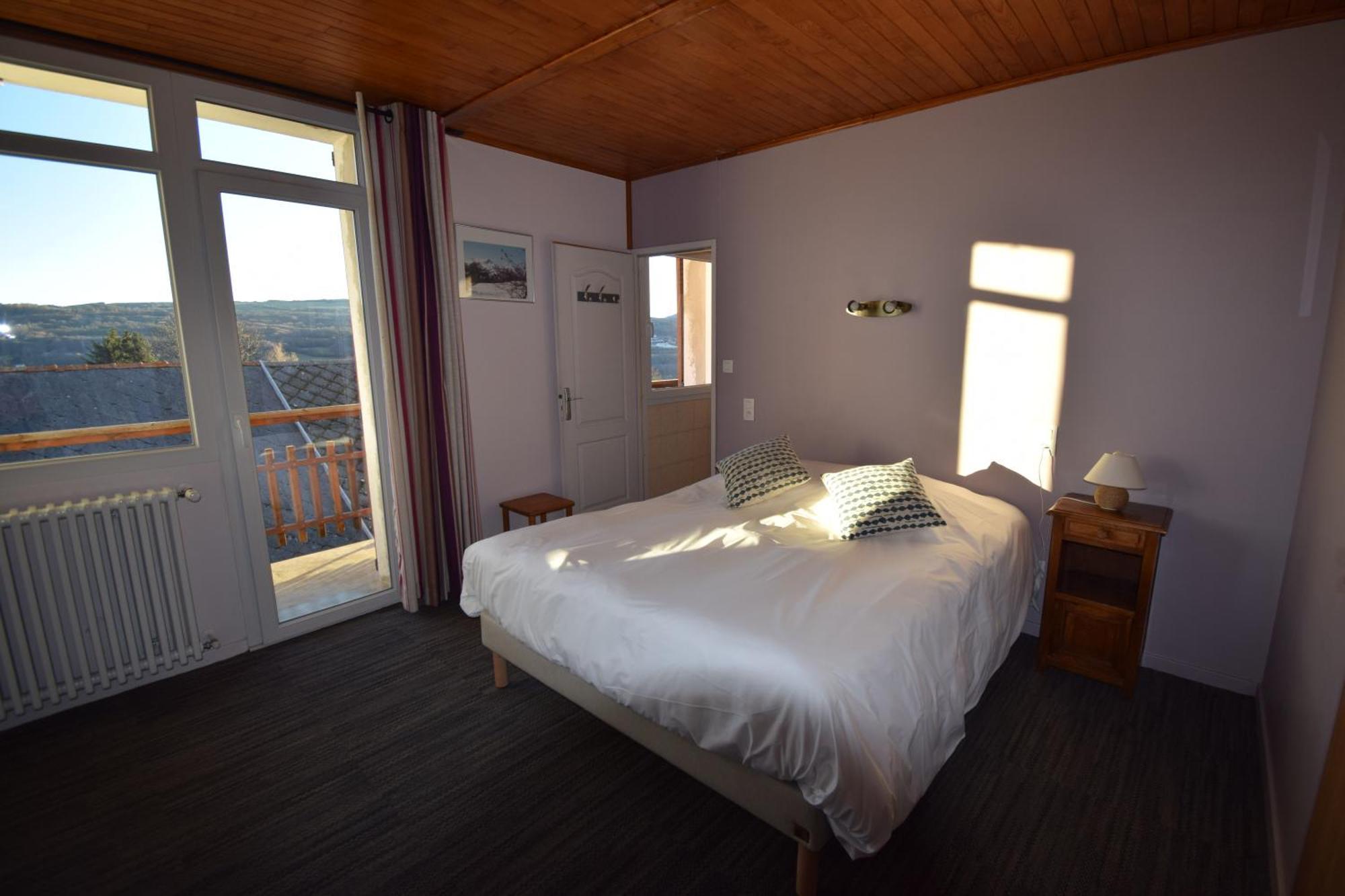 Hotel Les Chenets Saint-Julien-en-Champsaur Екстериор снимка