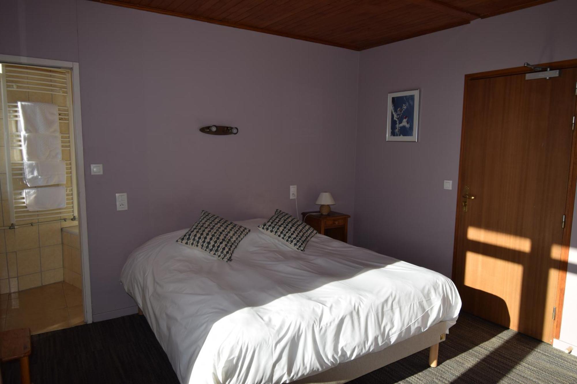 Hotel Les Chenets Saint-Julien-en-Champsaur Екстериор снимка