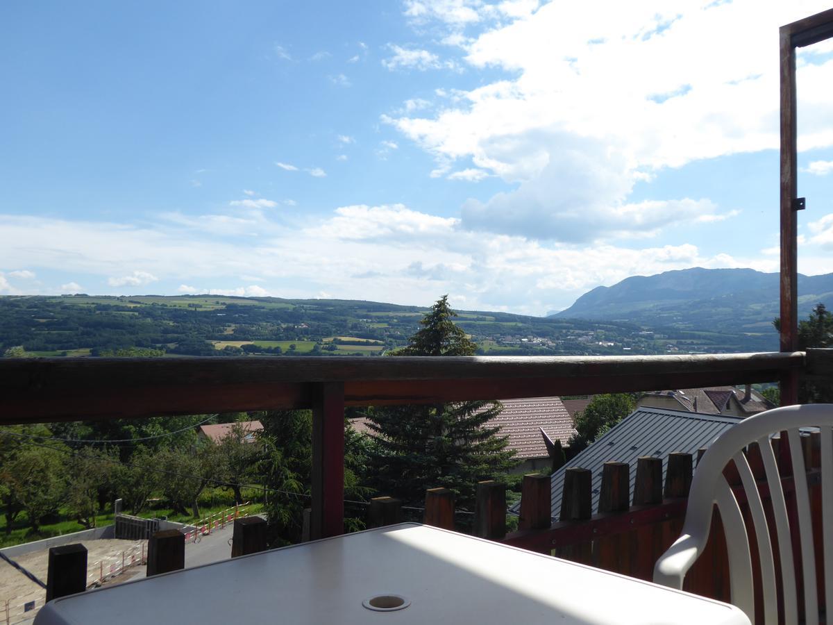 Hotel Les Chenets Saint-Julien-en-Champsaur Екстериор снимка